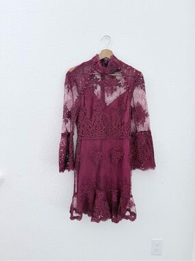 NICHOLAS- NWOT Octavia Lace Bell Sleeve Burgandy Dress- US 8